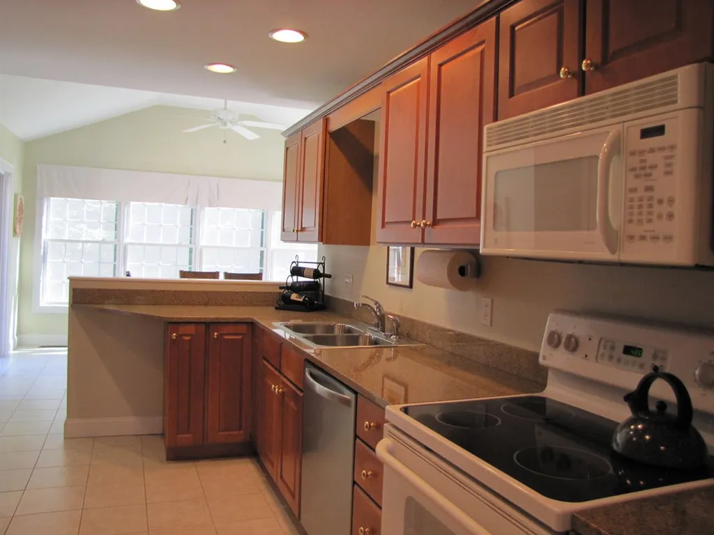 1-2 Risloves Way Fremont NH 03044