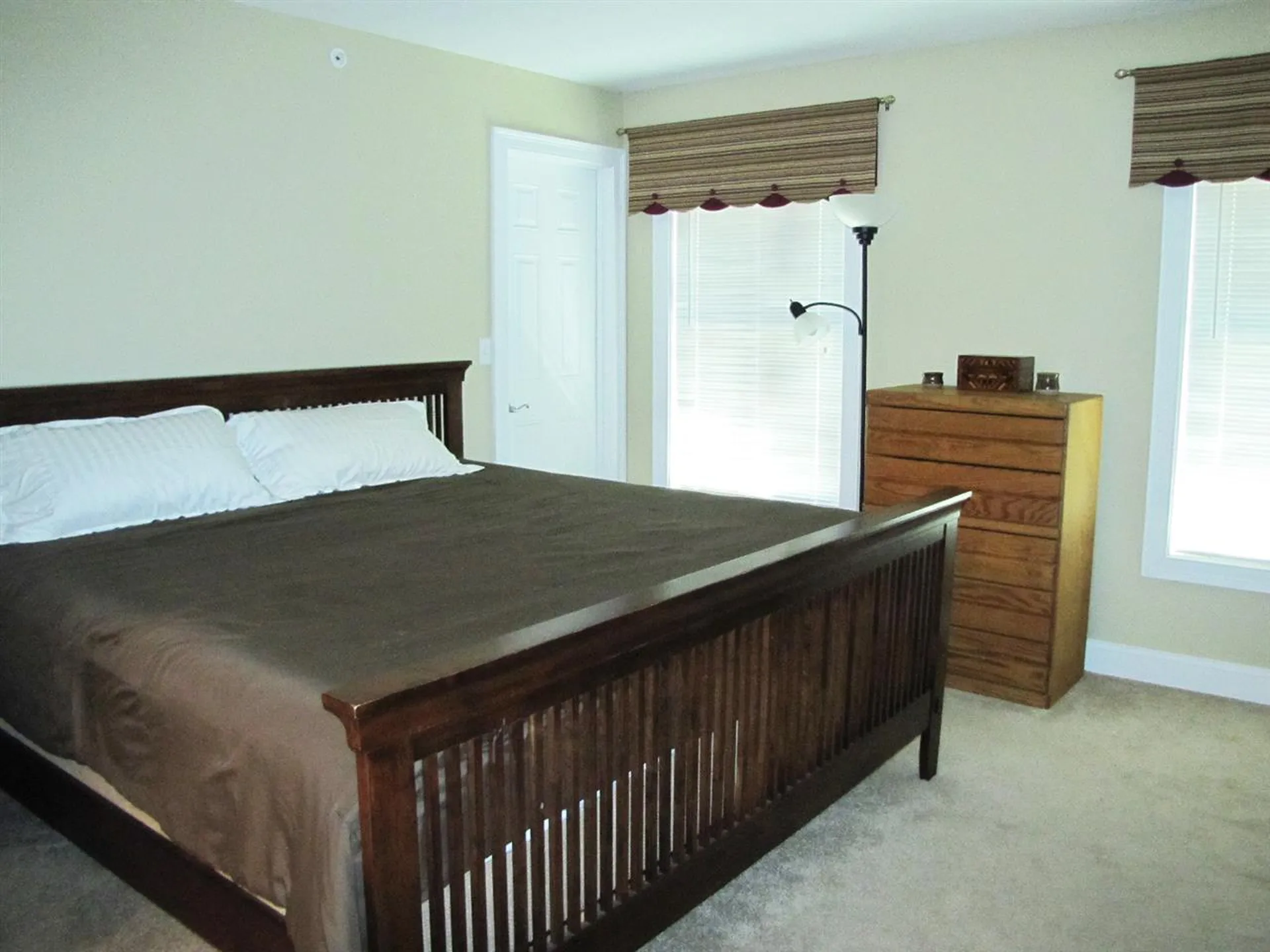1-2 Risloves Way Fremont NH 03044