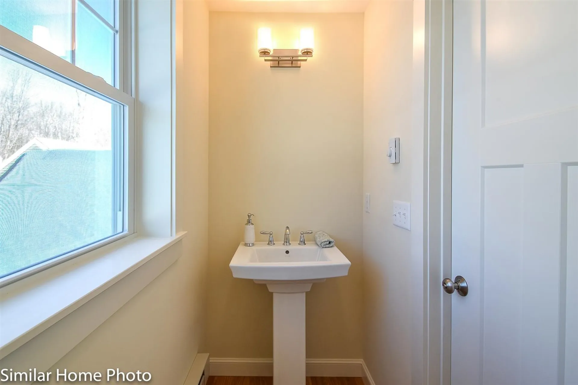 28 Landmark Hill Lane Kittery ME 03904