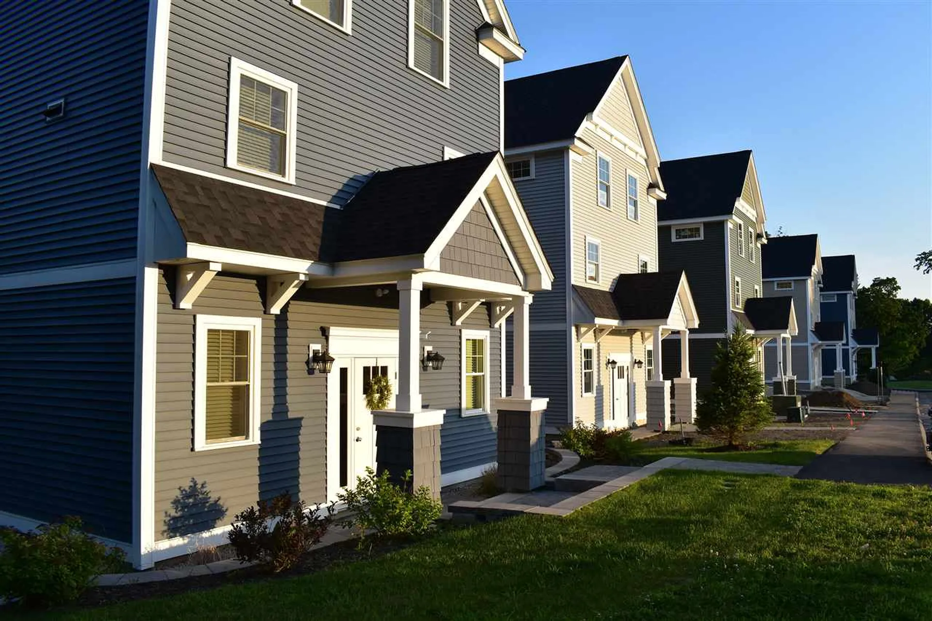 28 Landmark Hill Lane Kittery ME 03904