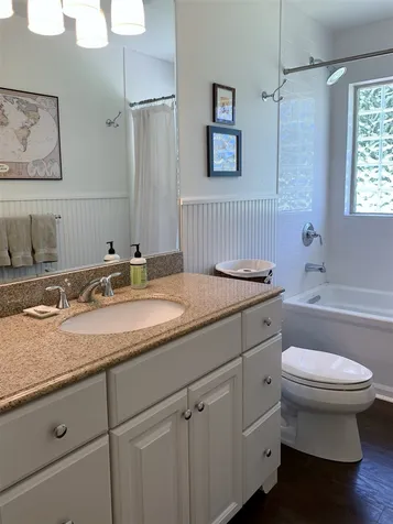4 Hunter Lane Hanover NH 03755