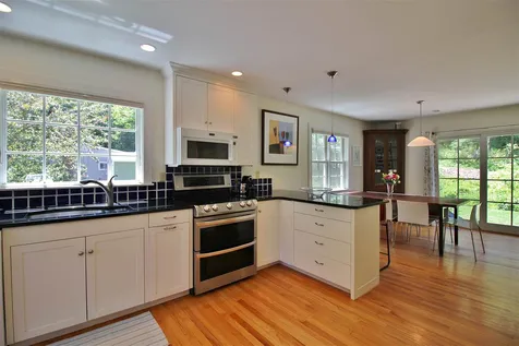 4 Hunter Lane Hanover NH 03755