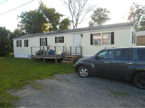 15 Upham Place Claremont NH 03743