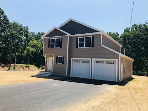29 Saint Lazare Street Nashua NH 03060