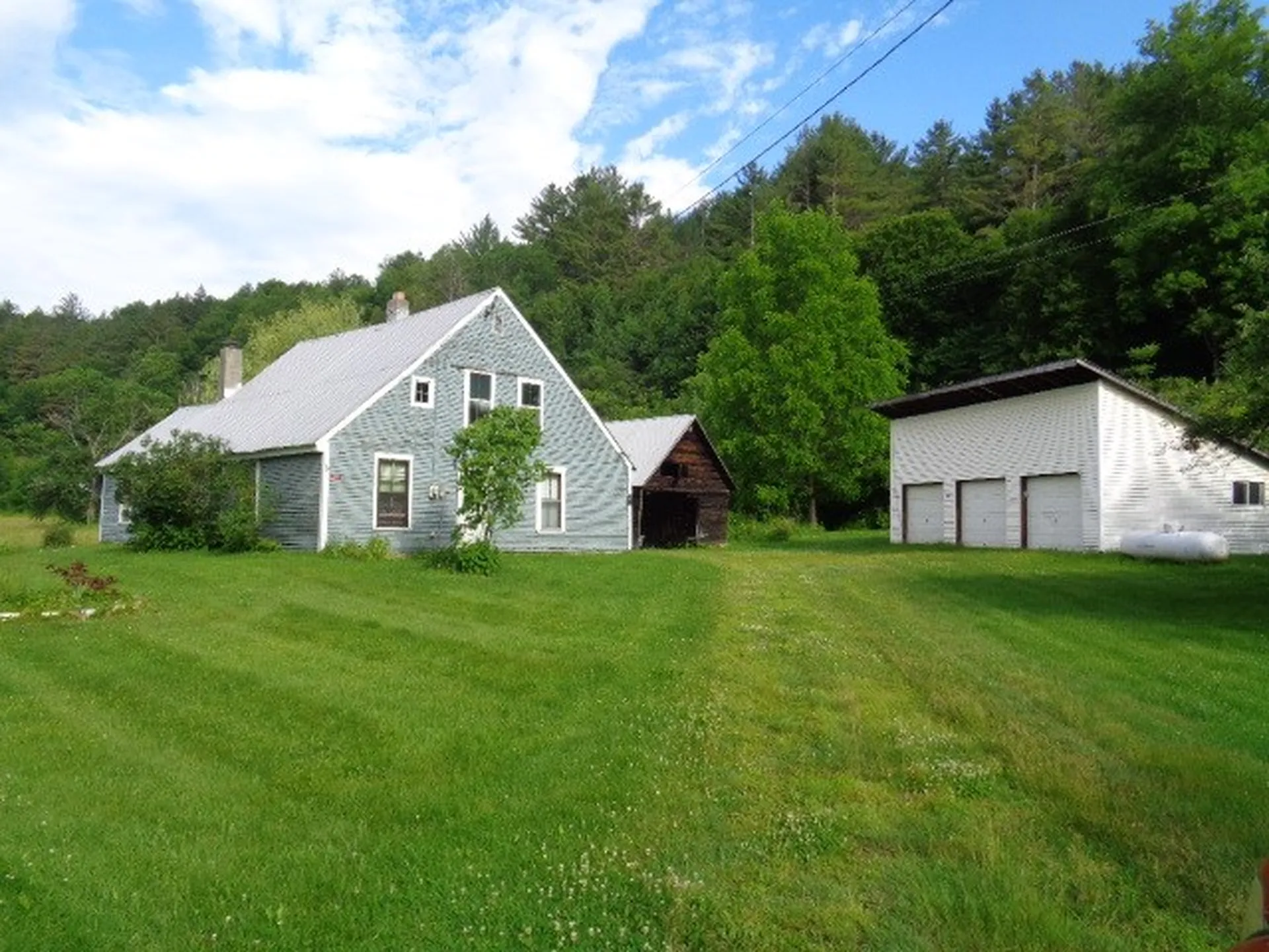 1912 Peavine Boulevard Bethel VT 05032