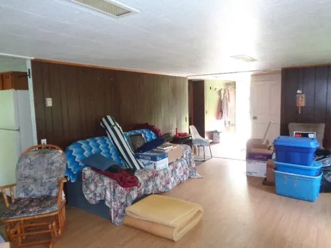 1912 Peavine Boulevard Bethel VT 05032