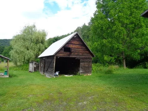 1912 Peavine Boulevard Bethel VT 05032