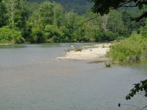 1912 Peavine Boulevard Bethel VT 05032