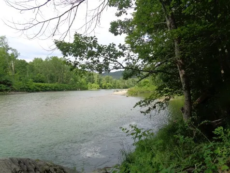 1912 Peavine Boulevard Bethel VT 05032