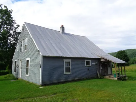 1912 Peavine Boulevard Bethel VT 05032