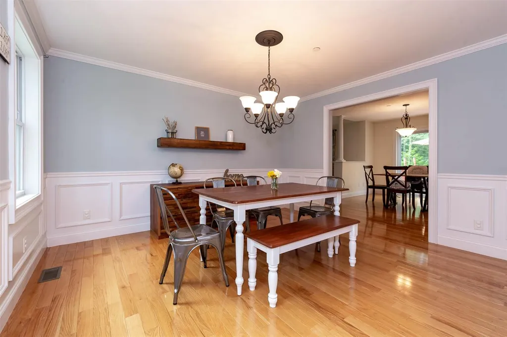 276 Littleworth Road Madbury NH 03823
