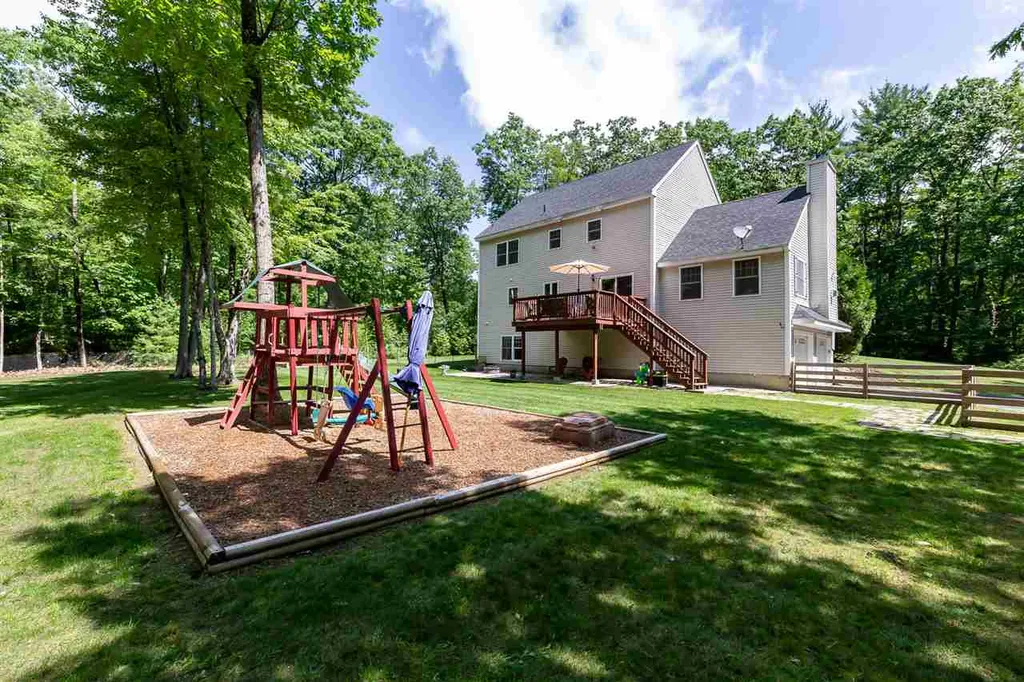 276 Littleworth Road Madbury NH 03823