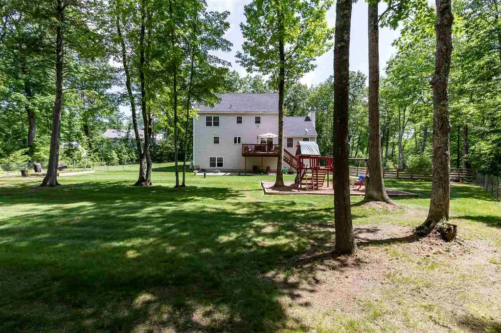 276 Littleworth Road Madbury NH 03823