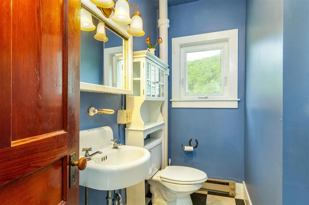 1971 Hillview Road Richmond VT 05477