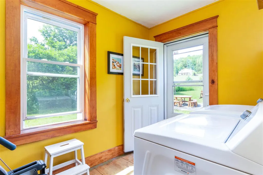 1971 Hillview Road Richmond VT 05477