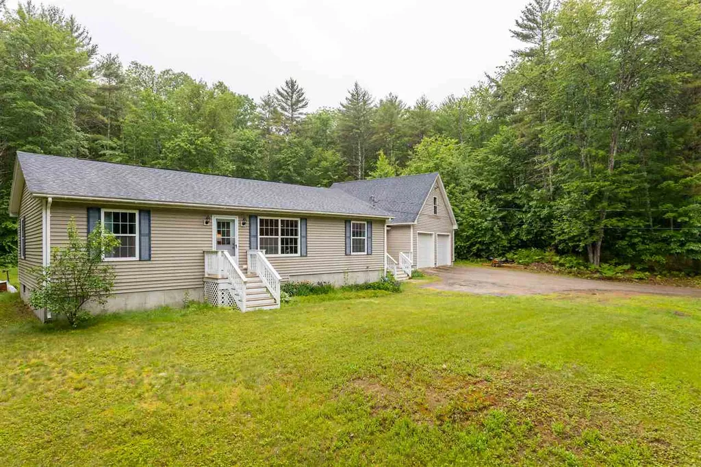41 Gile Way Lebanon ME 04027