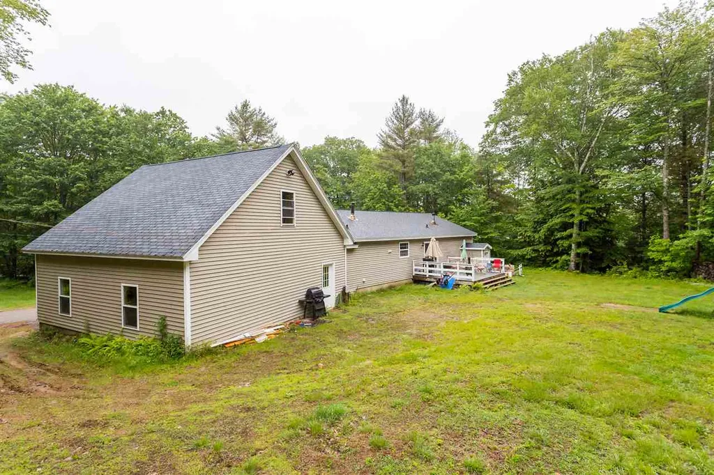 41 Gile Way Lebanon ME 04027