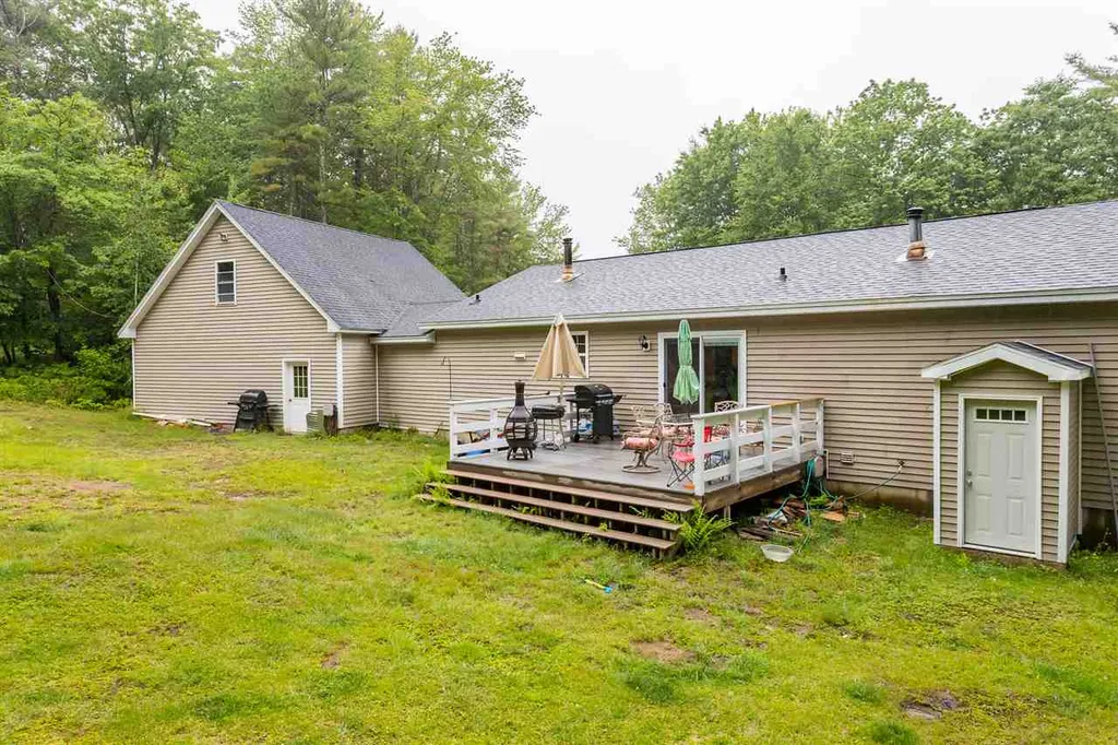 41 Gile Way Lebanon ME 04027