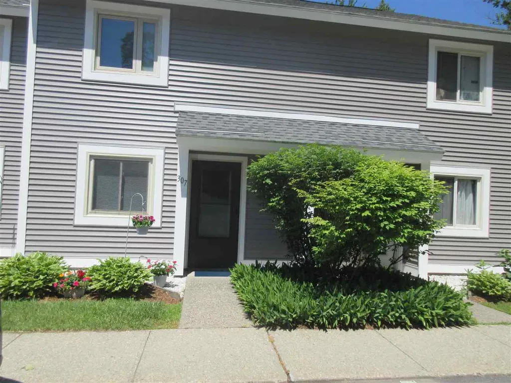 307 Sugartree Lane South Burlington VT 05403