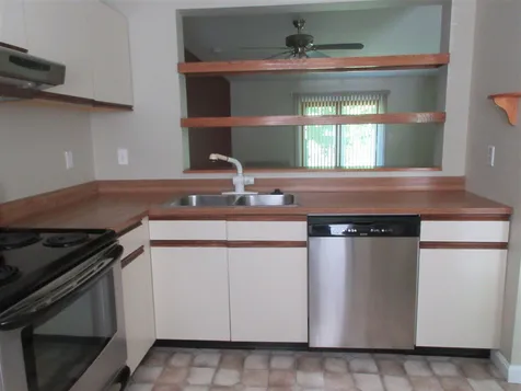 307 Sugartree Lane South Burlington VT 05403