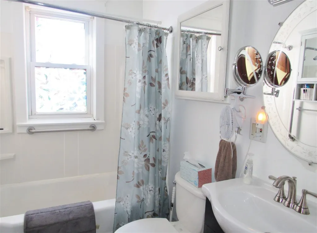 1102 Merrill Street Manchester NH 03103