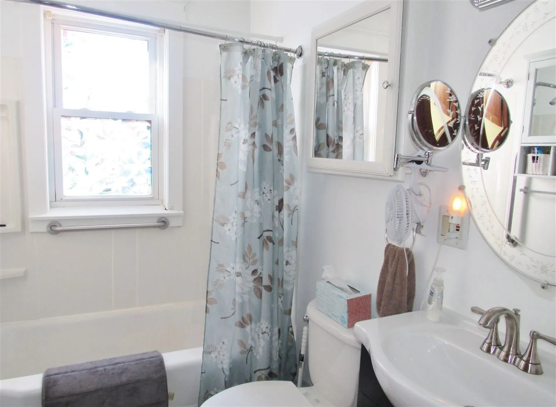 1102 Merrill Street Manchester NH 03103