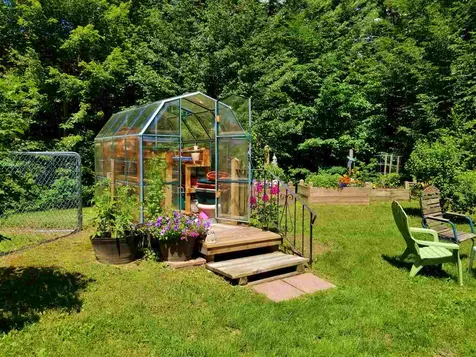 13 Bishops Gate Road Wolfeboro NH 03894