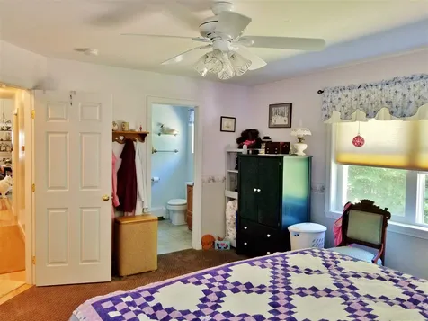 13 Bishops Gate Road Wolfeboro NH 03894