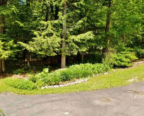 13 Bishops Gate Road Wolfeboro NH 03894