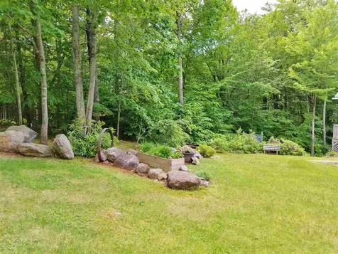 13 Bishops Gate Road Wolfeboro NH 03894