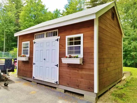 13 Bishops Gate Road Wolfeboro NH 03894