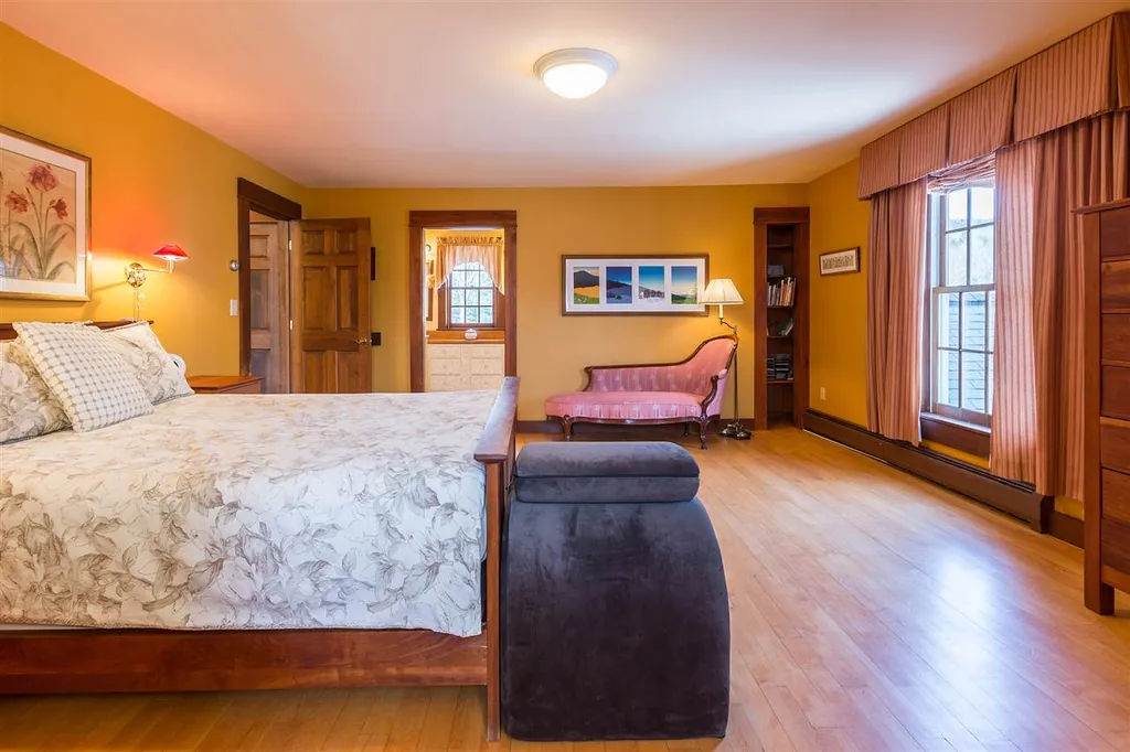 1502 Popple Dungeon Road Chester VT 05143