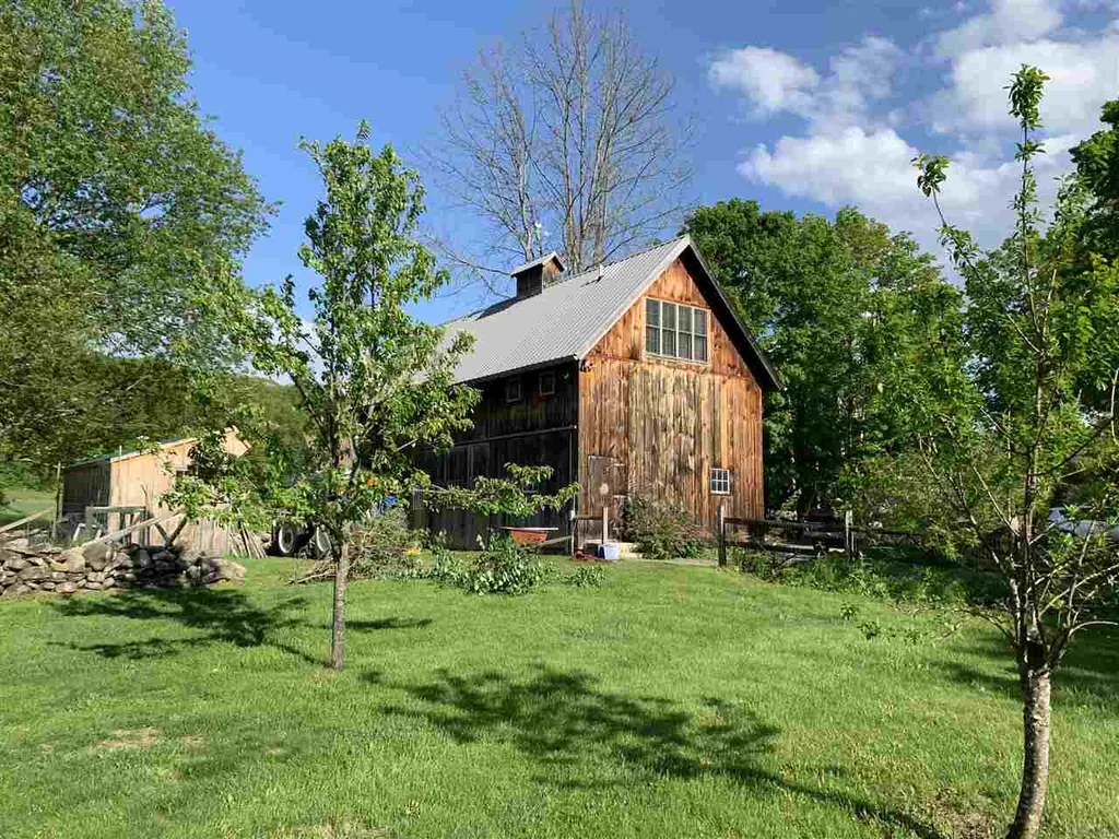 1502 Popple Dungeon Road Chester VT 05143