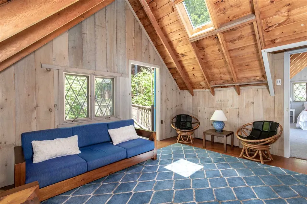 216 Big Barndoor Island Alton NH 03810