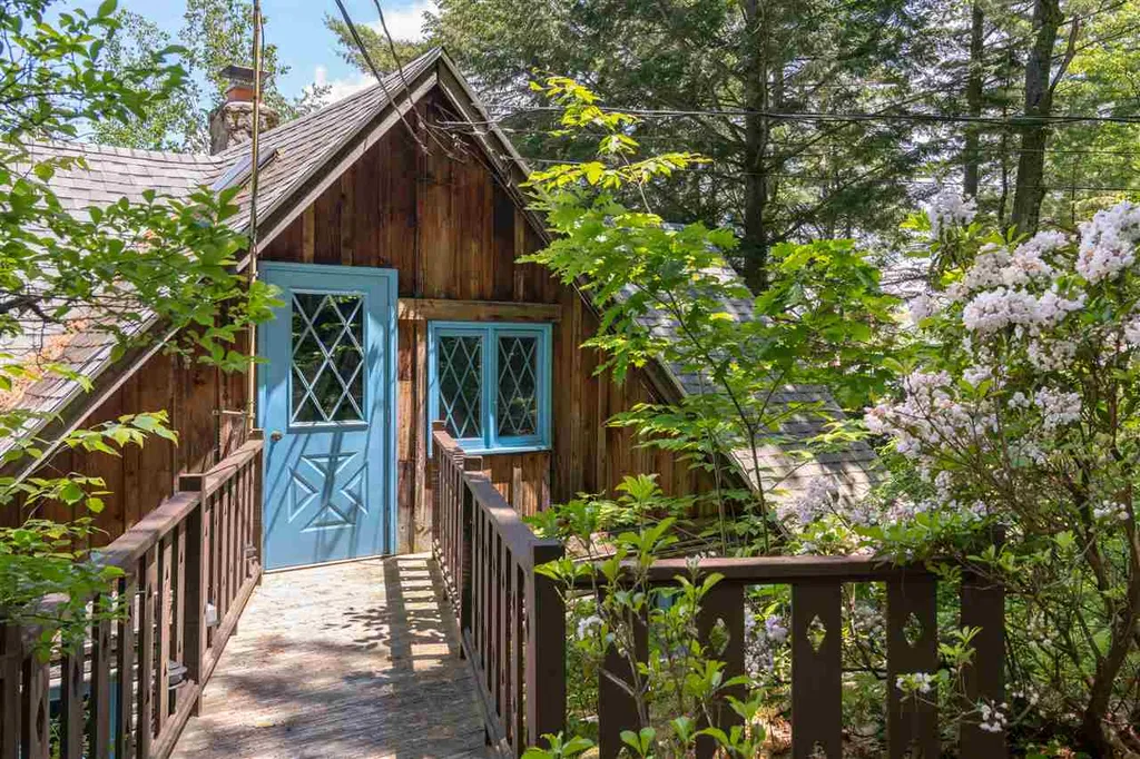 216 Big Barndoor Island Alton NH 03810