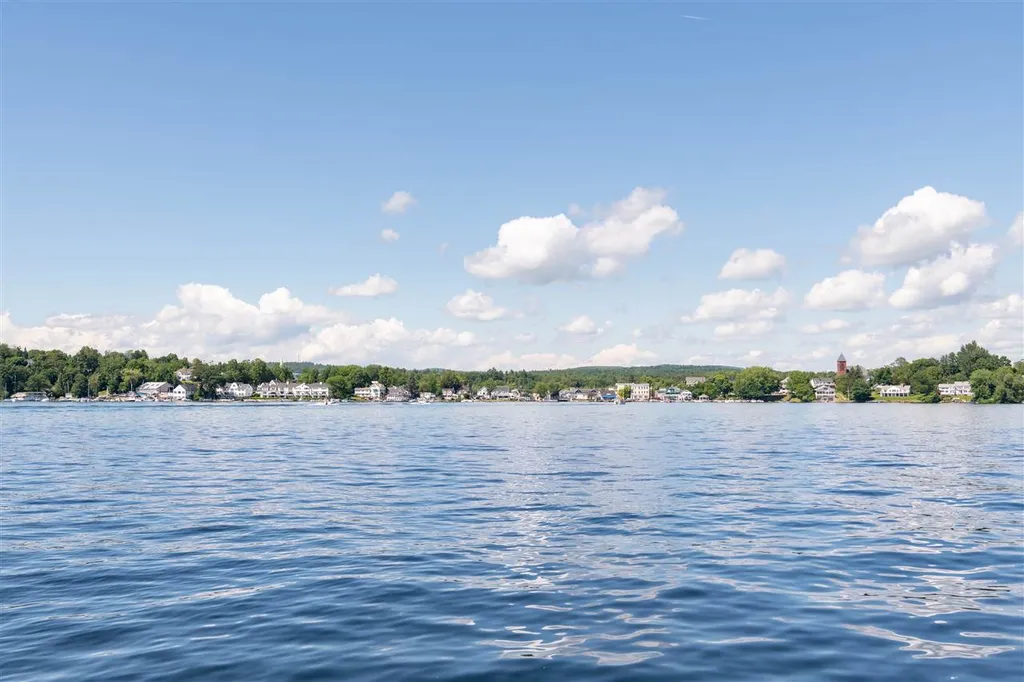 216 Big Barndoor Island Alton NH 03810