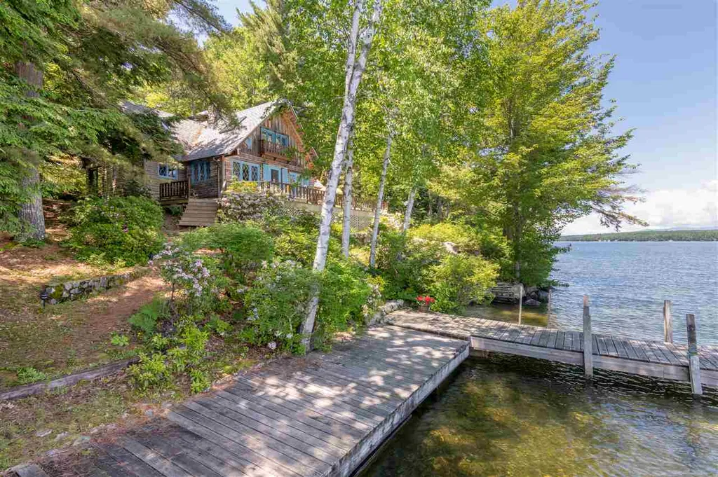 216 Big Barndoor Island Alton NH 03810
