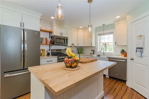 1 Clayton Lane Kittery ME 03904