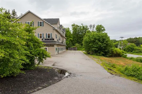 764 Us Route 1 Highway York ME 03909