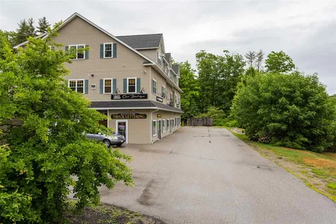 764 Us Route 1 Highway York ME 03909