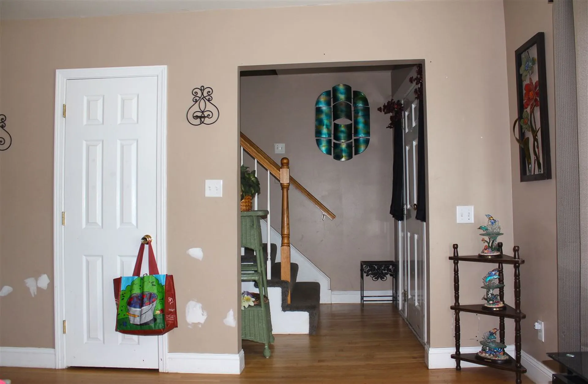 881/2 Bowers Street Nashua NH 03060
