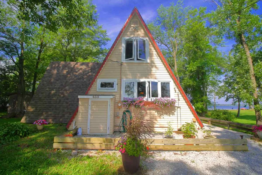 435 Oakridge Lane North Hero VT 05474