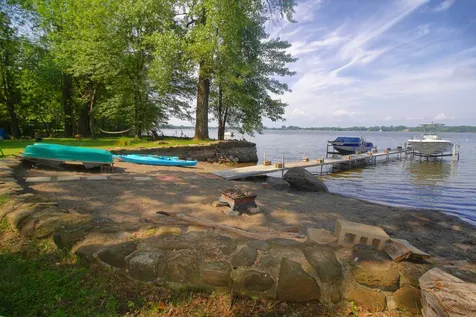 435 Oakridge Lane North Hero VT 05474