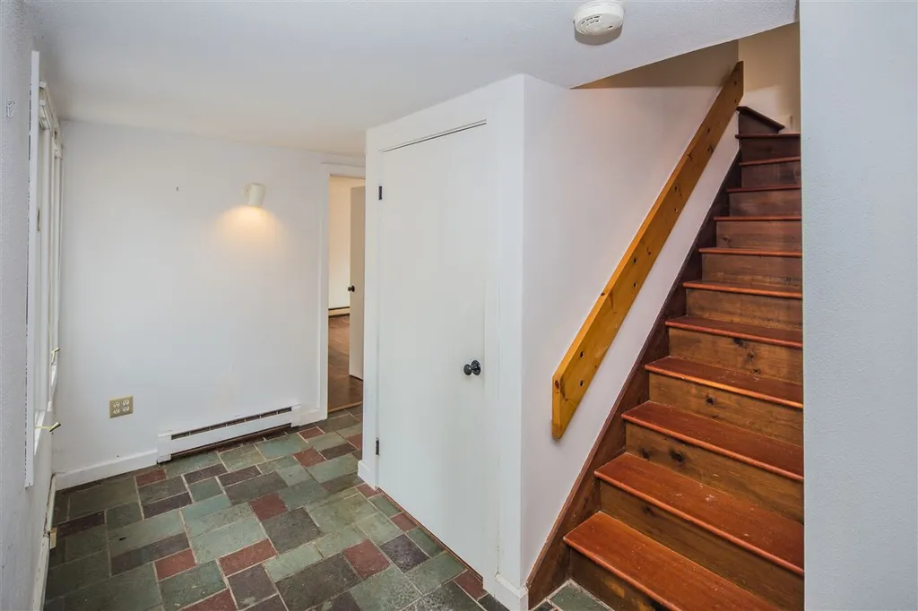 100 Great Hawk Road Rochester VT 05767