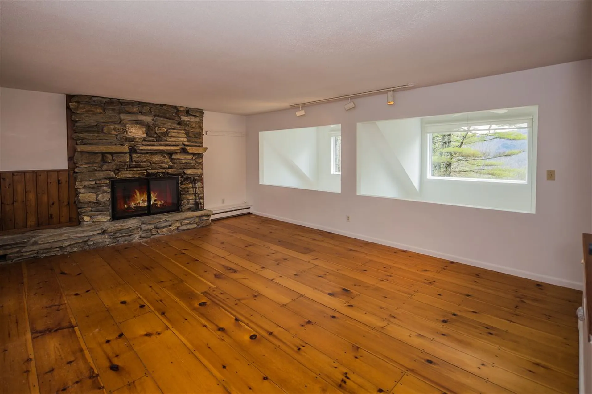 100 Great Hawk Road Rochester VT 05767