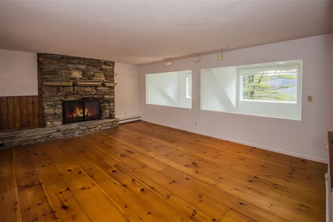 100 Great Hawk Road Rochester VT 05767
