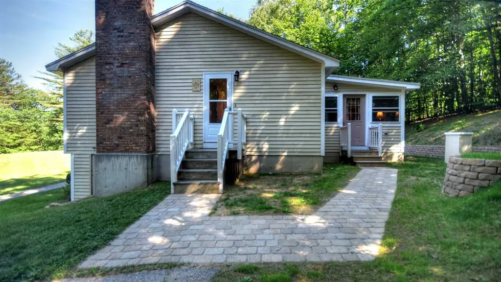 15 Ridgewood Drive Gilmanton NH 03237