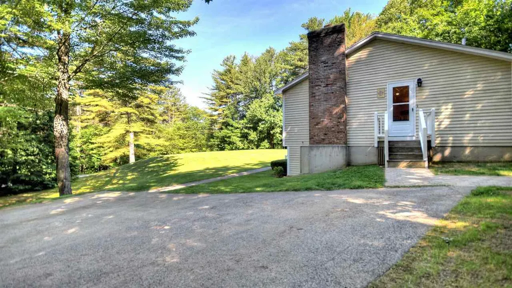 15 Ridgewood Drive Gilmanton NH 03237