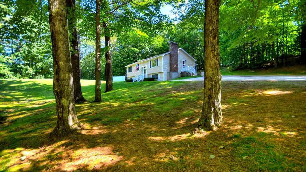 15 Ridgewood Drive Gilmanton NH 03237