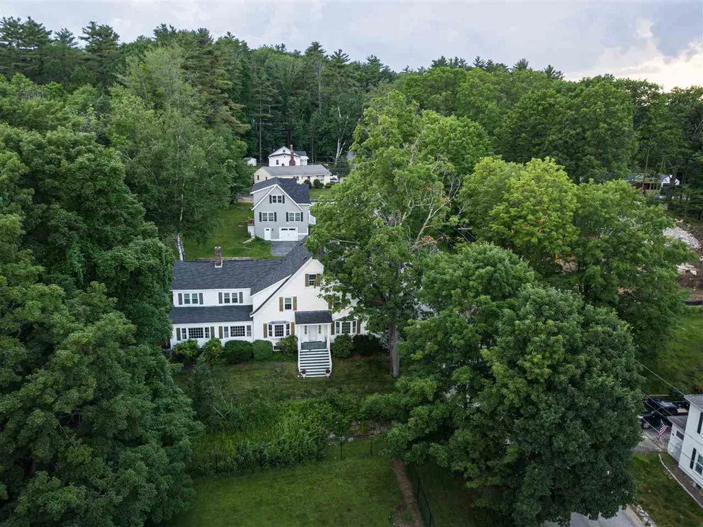 20 Highland Street Meredith NH 03253